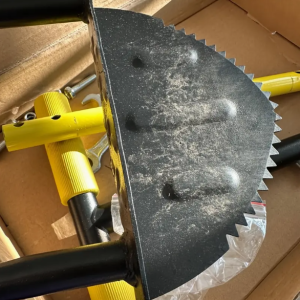 Muru servauste tööriist – kühvel/kirtsik